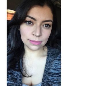 Meet your Posher, Magda